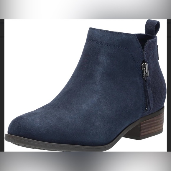 TOMS Women's Dahlia Ankle Boot in Navy Suede/Heritage Canvas - Picture 2 of 6
